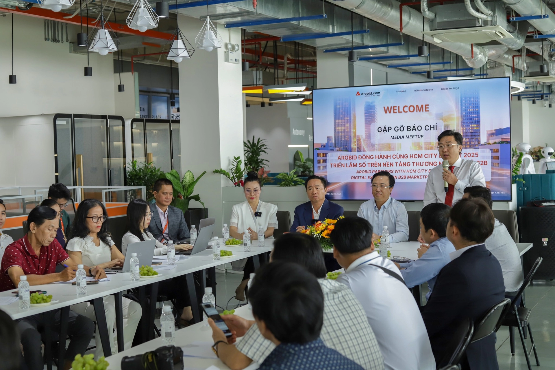 Ông Lê Huỳnh Minh Tú, Phó Giám đốc Sở Công Thương TP.HCM phát biểu. (Ảnh: Arobid)