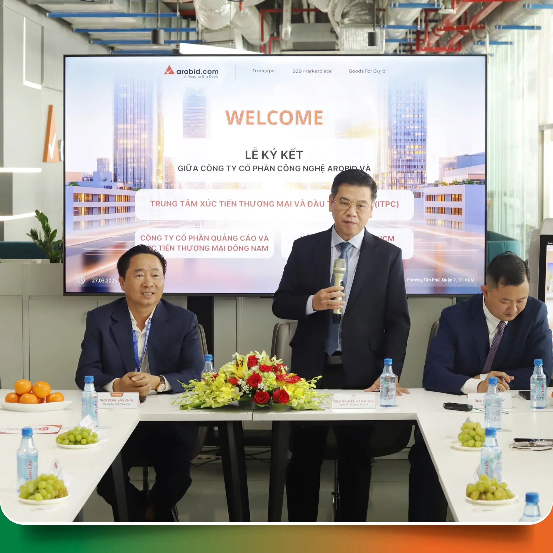 Ông Nguyễn Văn Dũng, Phó Chủ tịch UBND TPHCM, phát biểu tại lễ ký kết (Ảnh: Arobid)