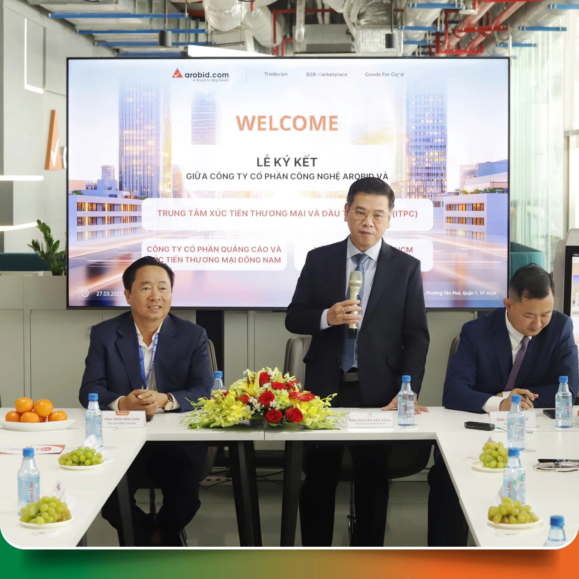 Ông Nguyễn Văn Dũng, Phó Chủ tịch UBND TPHCM, phát biểu tại lễ ký kết (Ảnh: Arobid)