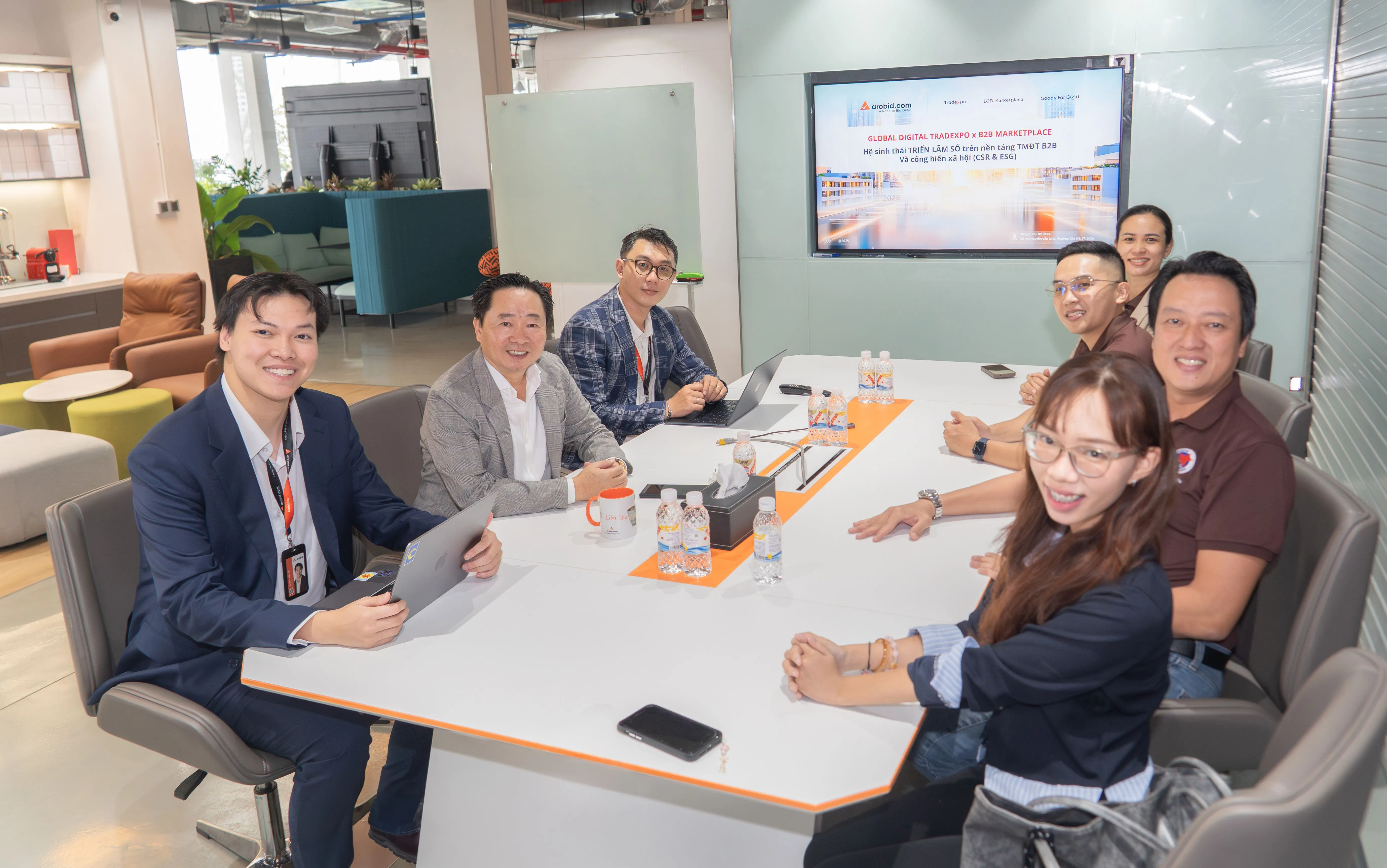 Buổi gặp gỡ giữa Arobid & YBA Chợ Lớn tại văn phòng Arobid vào ngày 7/11/2025