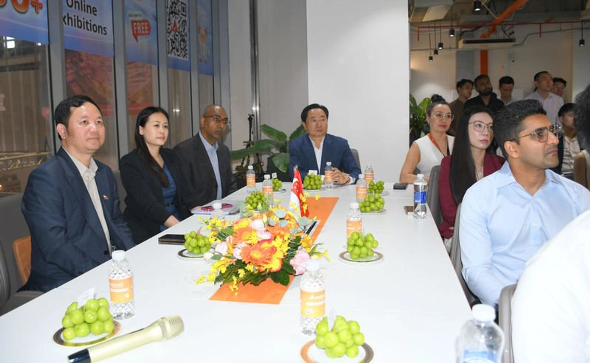 Singaporean Corporations Eye Investments in Vietna