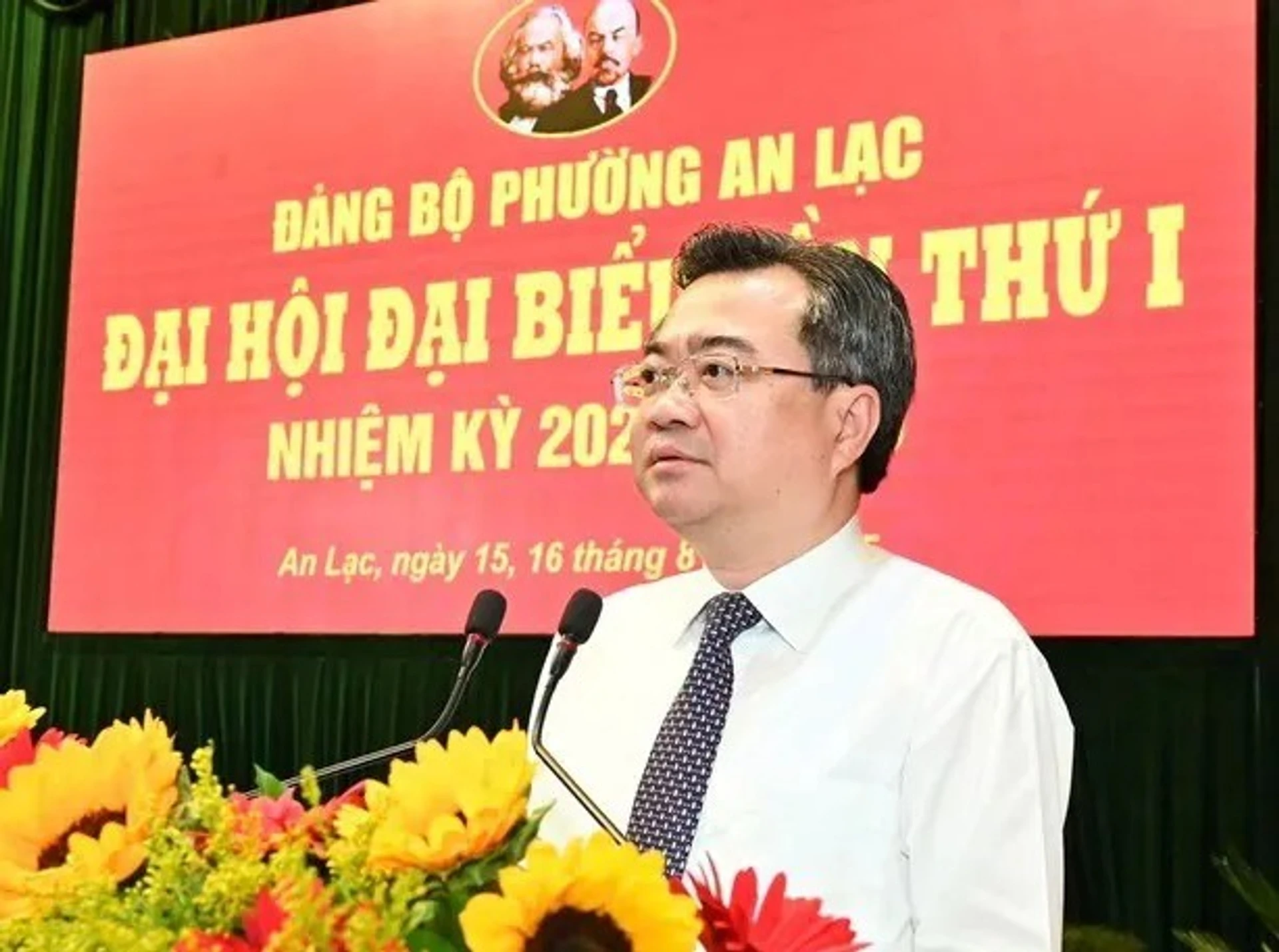 Ủy viên Trung ương Đảng, Phó Bí thư Thường trực Thành ủy TP Hồ Chí Minh Nguyễn Thanh Nghị phát biểu tại đại hội. Anh: Việt Dũng