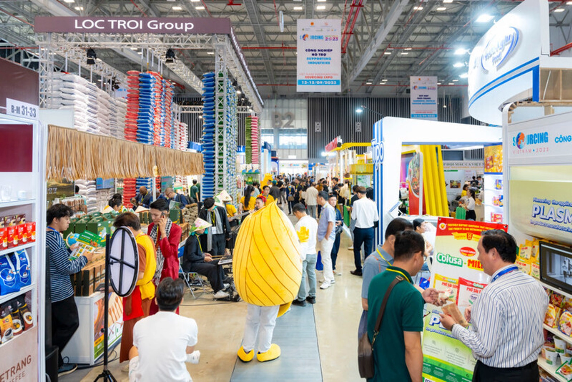 Hàng loạt doanh nghiệp bán lẻ và phân phối lớn từ Mỹ Latinh tìm kiếm nguồn cung từ gạo, thủy sản, trái cây, cà phê đến dệt may, đồ gia dụng và thiết bị điện tử... tại các sự kiện Vietnam International Sourcing hàng năm. (Nguồn: Diệu Linh/Báo Công Thương)