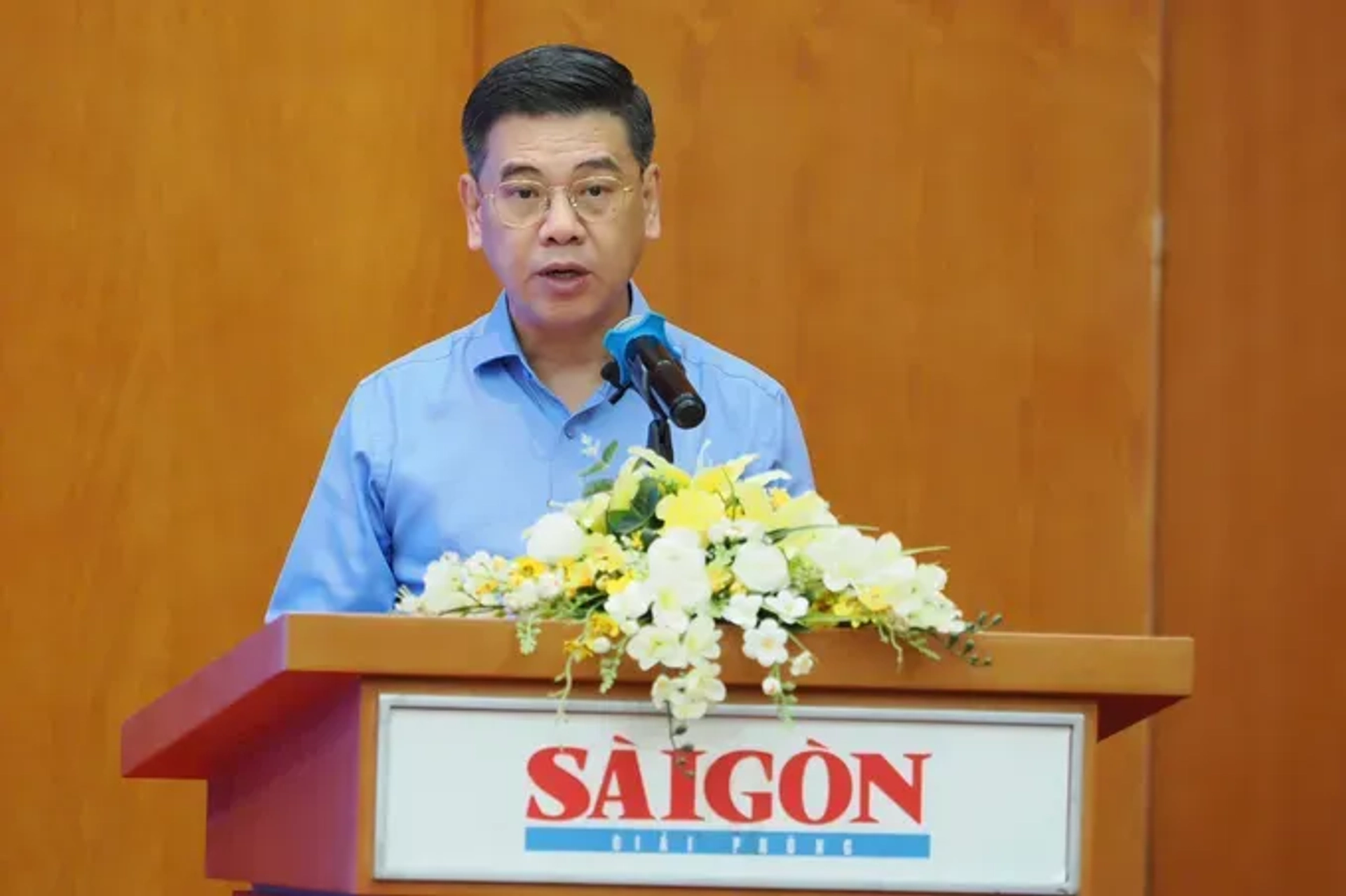 Phó Chủ tịch UBND Nguyễn Văn Dũng phát biểu tại hội thảo. Ảnh: HOÀNG HÙNG