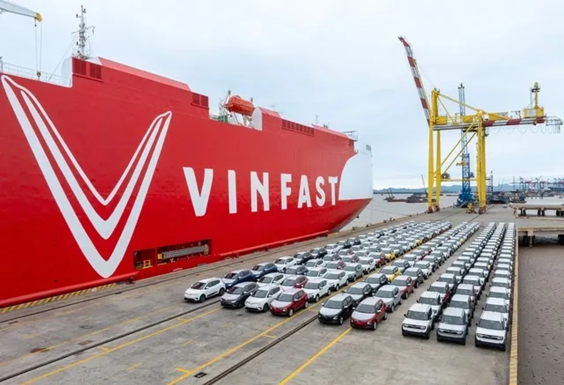 The vehicle shipment, including VinFast VF 3, VF 5, VF e34, and Nerio Green, at Mipec Port (Hai Phong).  PHOTO: V.F