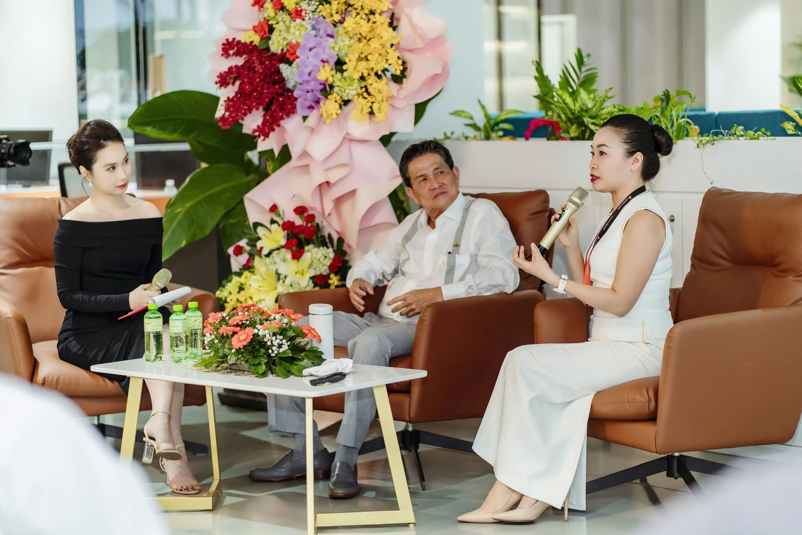 Ms. Ngo Dieu Thuy, Founder – CEO of Arobid