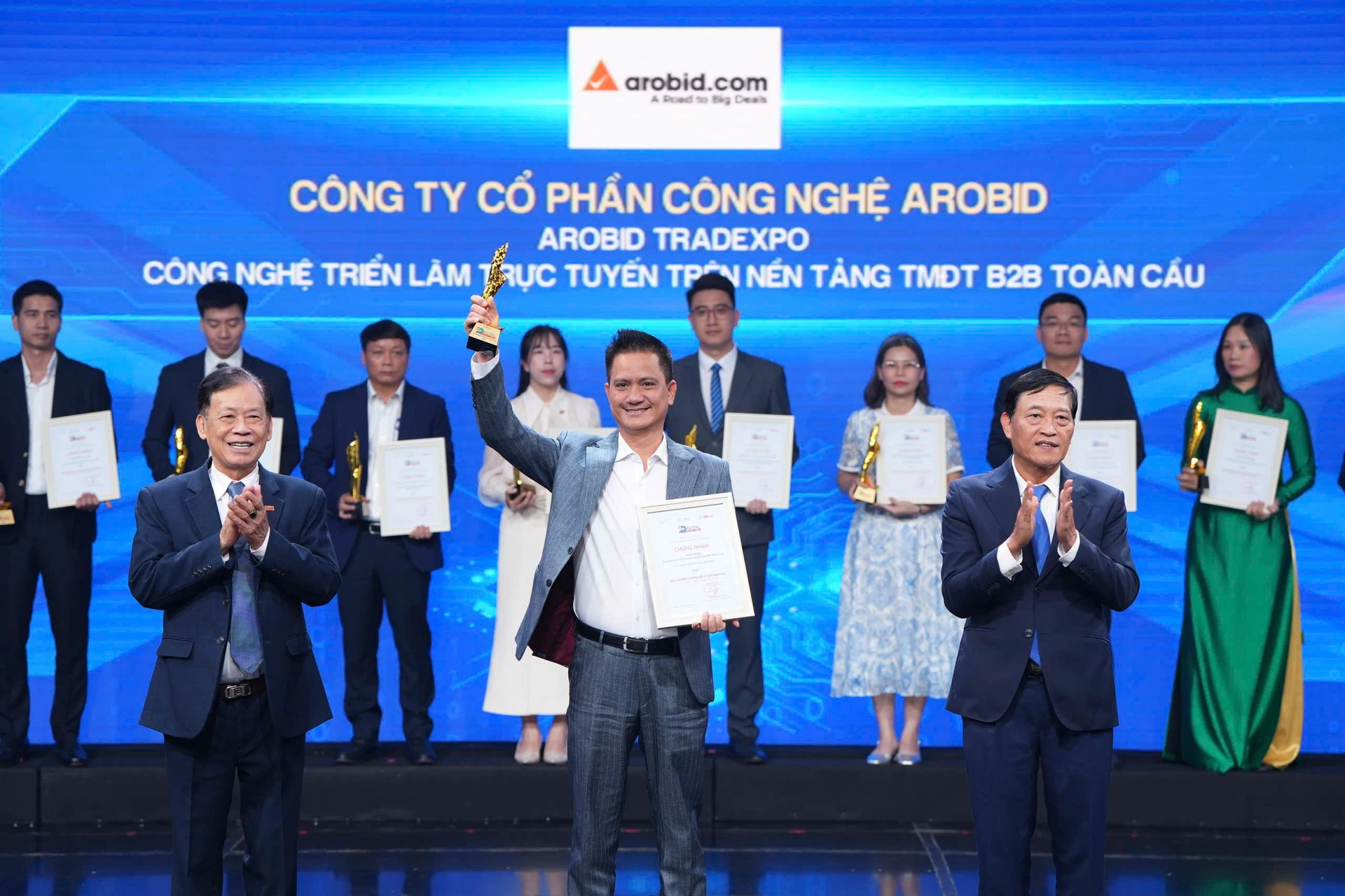 Arobid Wins Vietnam Digital Transformation Award 2