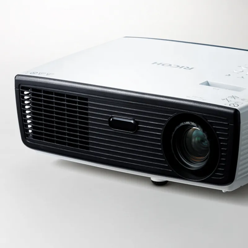 【投影20分のみ送料込み】リコー　プロジェクター　RICOH PJ S2440 リコー，壁掛け超短焦点プロジェクターを発売 | OPTRONICS