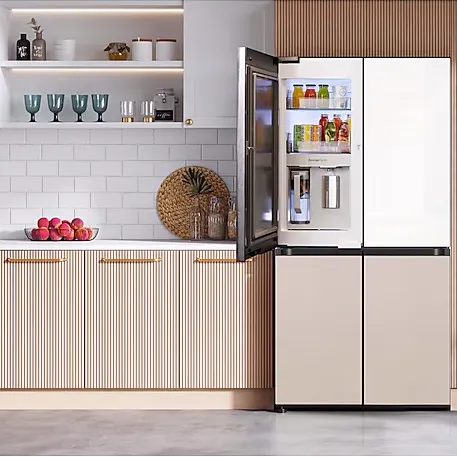 ตู้เย็น Bespoke 4 ประตูขนาด 648 ลิตร - Beverage Center™