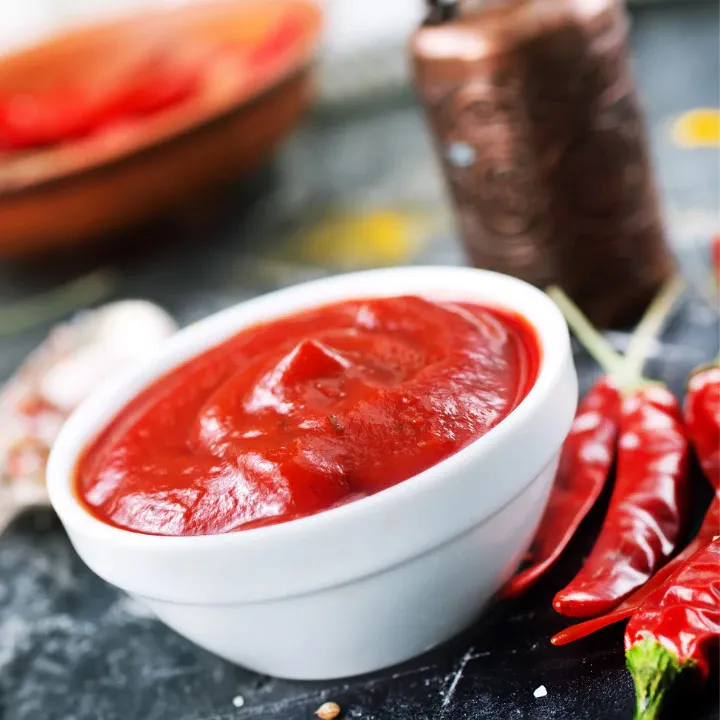 ซอสพริกศรีราชา ตราองค์ฉะหวา