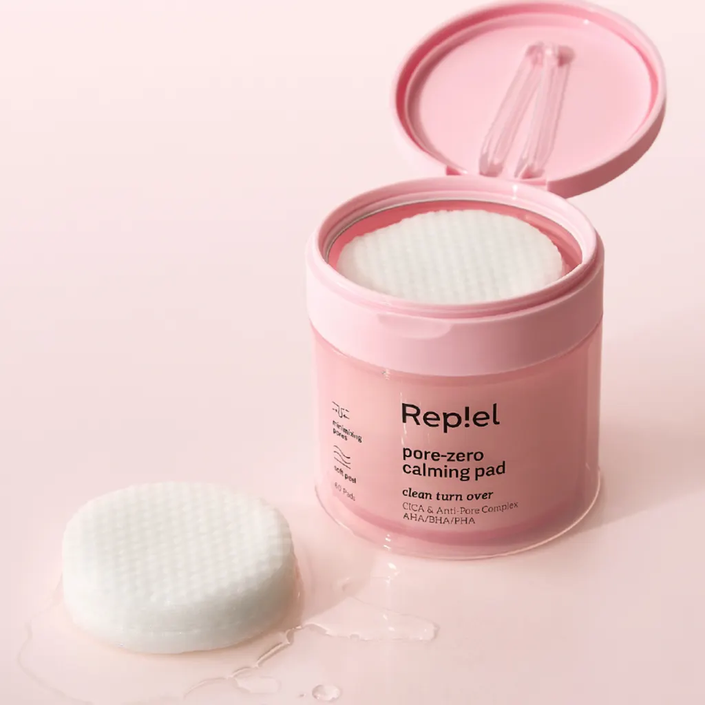 Toner pad làm sạch và thu nhỏ lỗ chân lông