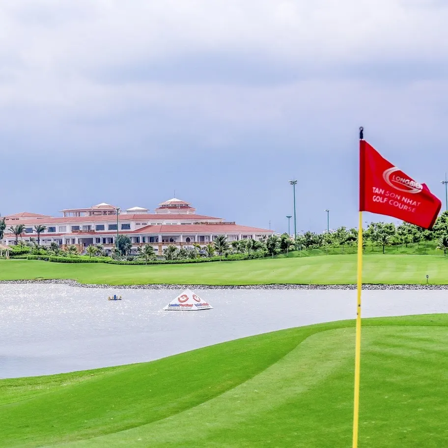 新山一高尔夫球场租赁(周三-周五)