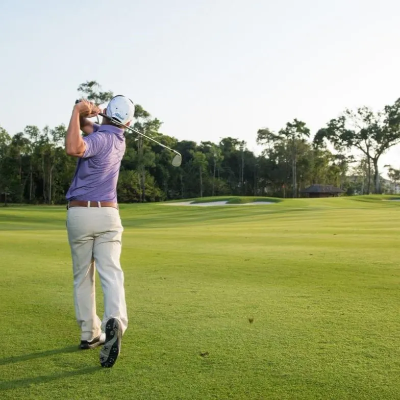 新山一高尔夫球场租赁(周三-周五)