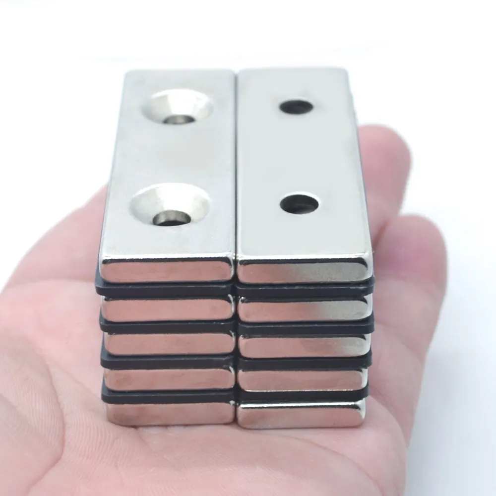 带孔矩形磁铁
