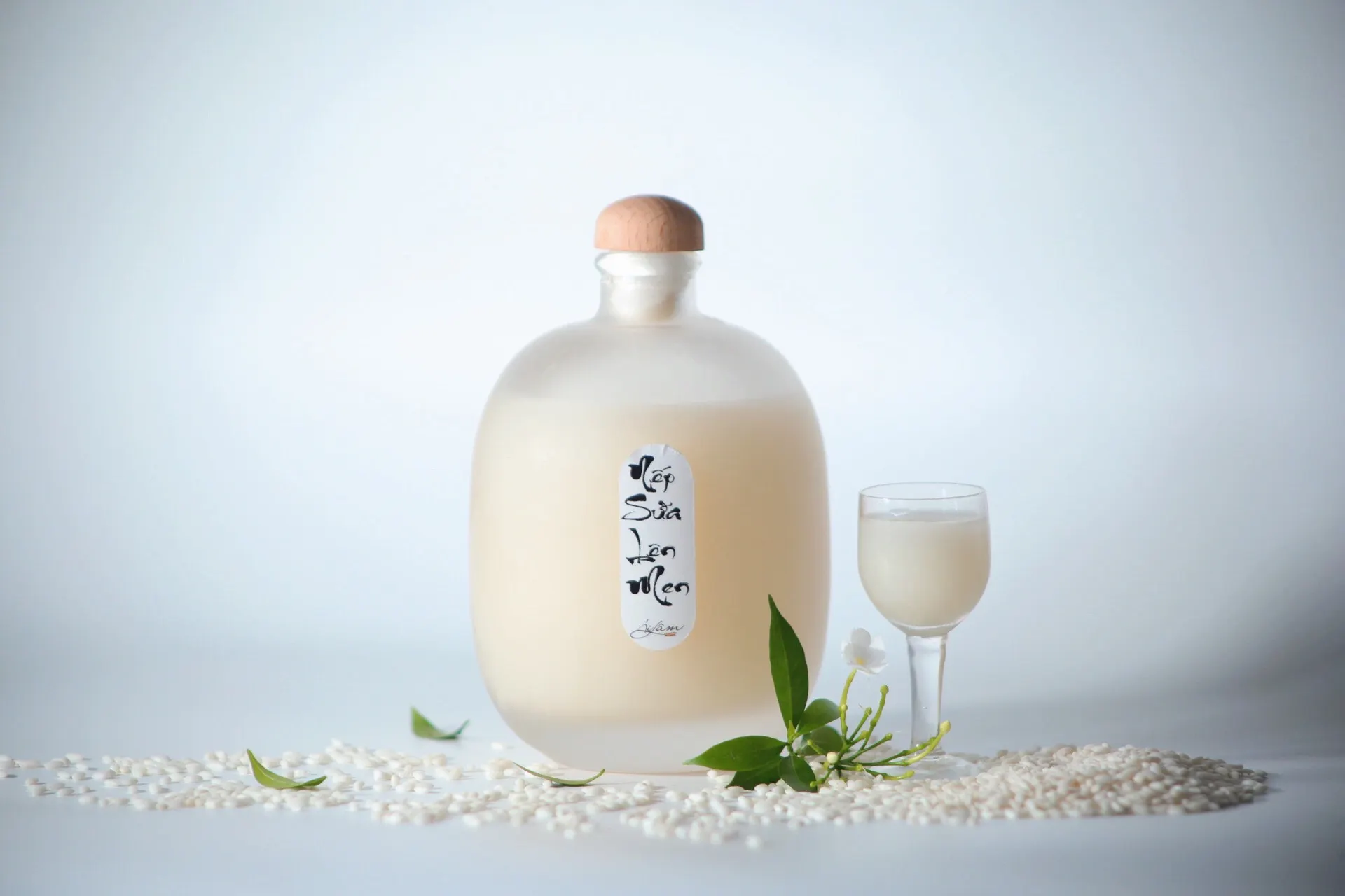 Vino de arroz glutinoso fermentado Ái Lâm - PREMIUM