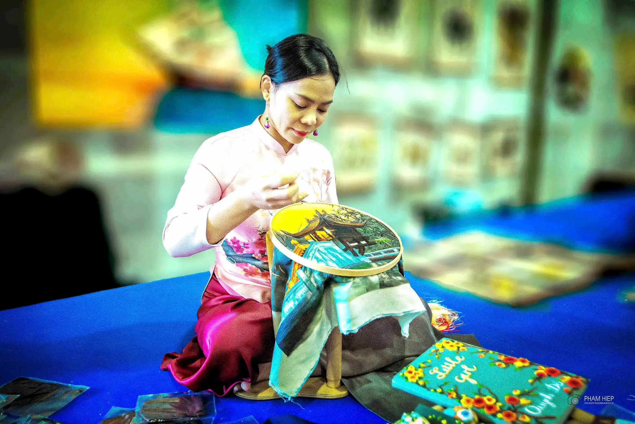 Tranh Thêu Tay - Tranh cao cấp (phong cảnh, chân dung)