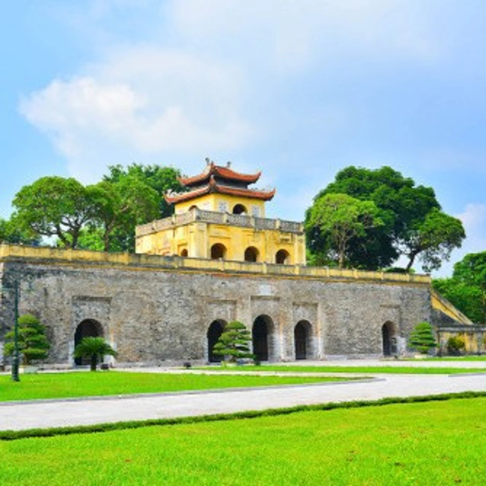 10-Day Vietnam 360° Adventure Tour
