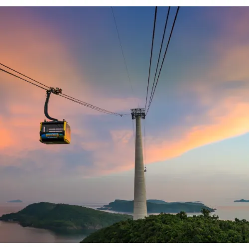 Sun World Hon Thom Ticket