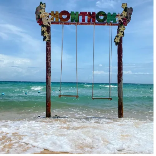 Sun World Hon Thom Ticket