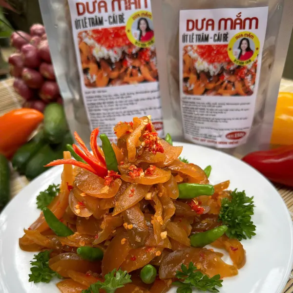 Út Lê Trâm Cái Bè Pickled Melon with Fish Sauce, Zip Bag 350G