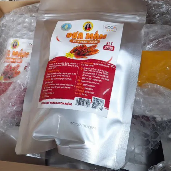 Út Lê Trâm Cái Bè Pickled Melon with Fish Sauce, Zip Bag 350G